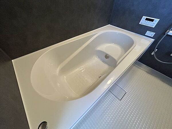 浴室を拡大表示