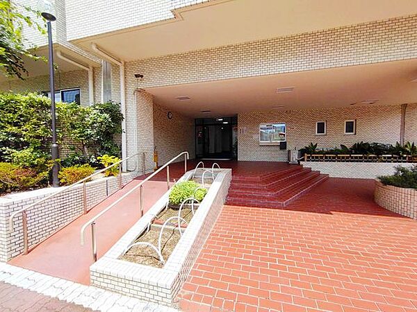 エントランスを拡大表示