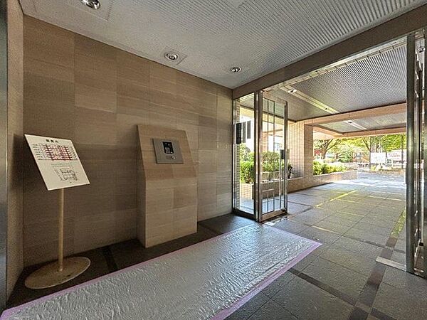 エントランスを拡大表示