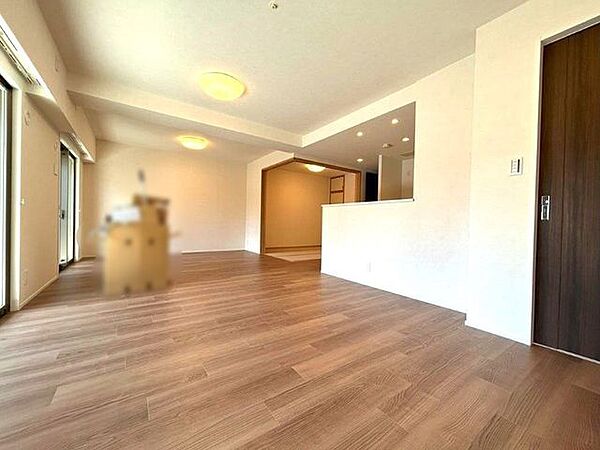 リビング/ダイニングを拡大表示