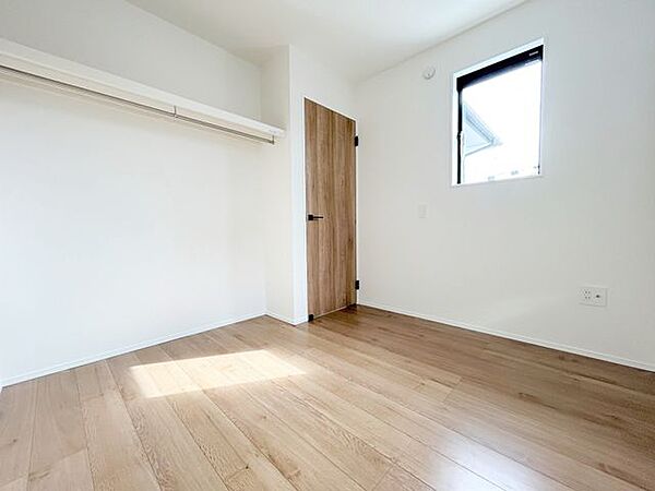 洋室を拡大表示