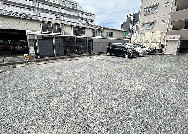 駐車場を拡大表示