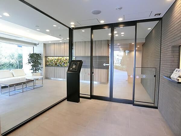 エントランスを拡大表示