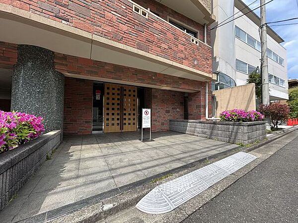 エントランスを拡大表示