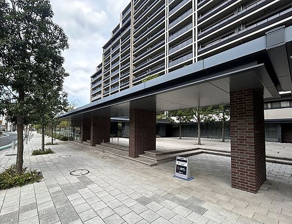 エントランスを拡大表示