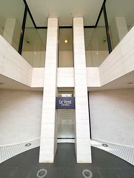 エントランスを拡大表示