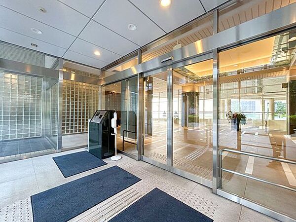 エントランスを拡大表示