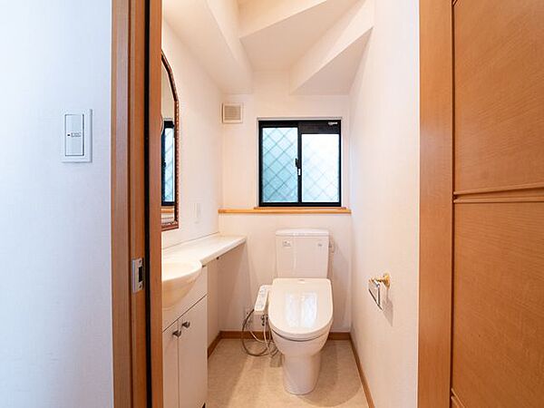 トイレを拡大表示