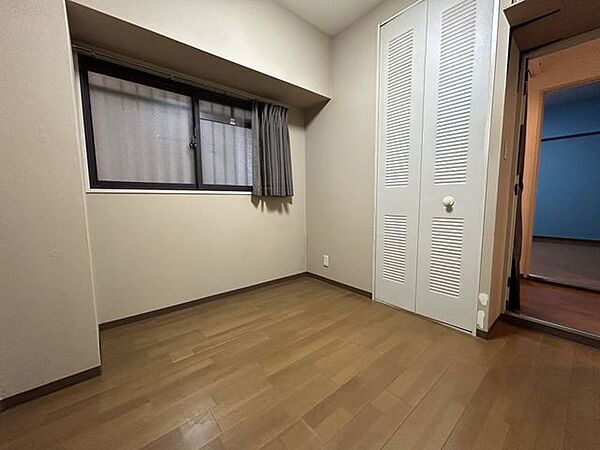 洋室を拡大表示