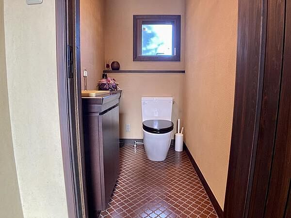 トイレを拡大表示