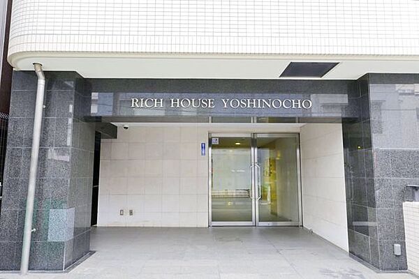 エントランスを拡大表示