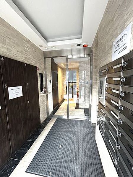 エントランスを拡大表示
