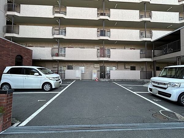 駐車場を拡大表示