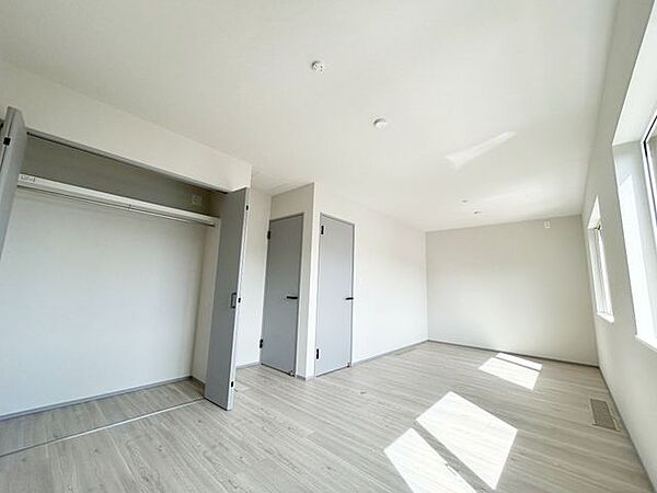 洋室を拡大表示