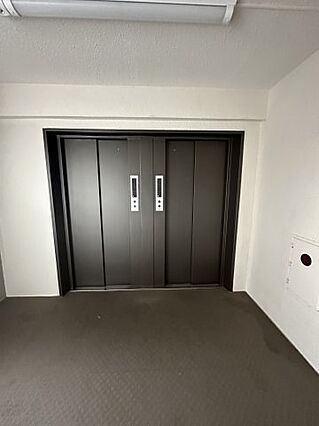 エレベーターも...