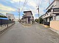 現地含む前面道...