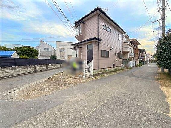 現地含む前面道...