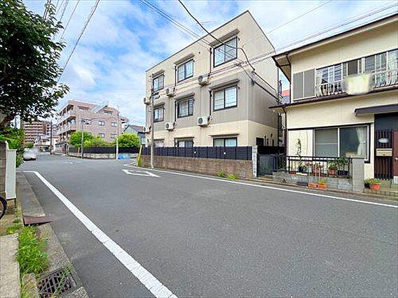 現地側から前面...