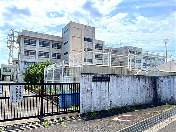 藤沢市立滝の沢...