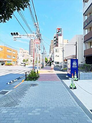 現地前歩道