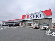 ドラッグストアセキ藤久保店 550m