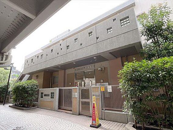 文京区立青柳保...