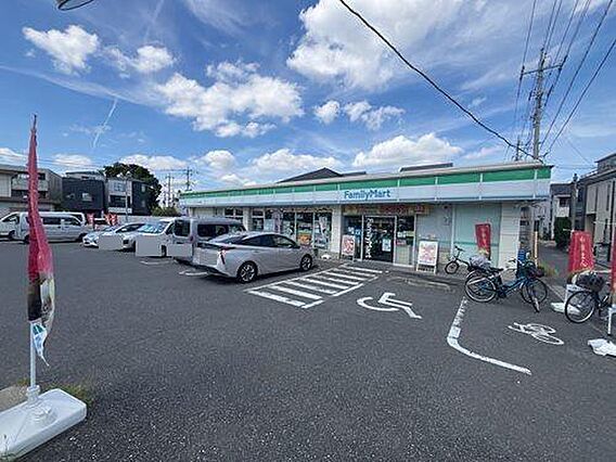 ファミリーマー...