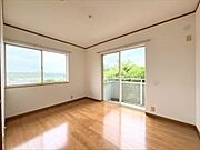 南東側洋室（約6.0帖）