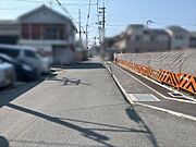 南側道路（西方向に撮影）