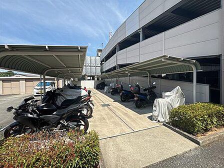 バイク置き場