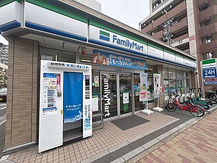 ファミリーマート福岡城南区役所前店
