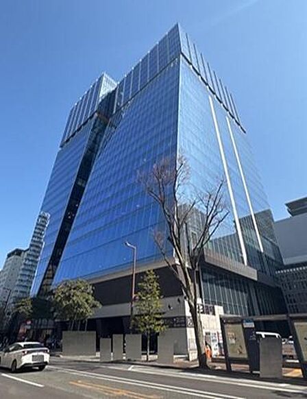 福岡大名ガーデンシティ(約220m)