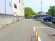 敷地内