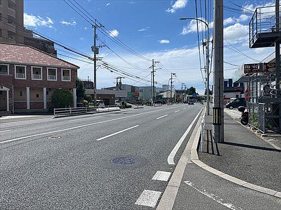 前面道路（北西...