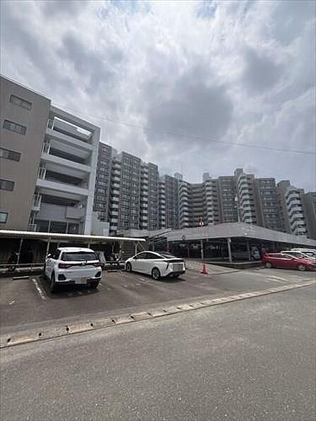 敷地内駐車場（共用部）