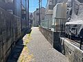北東側前面通路...