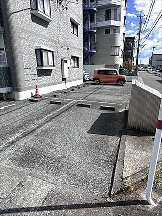 敷地内駐車場