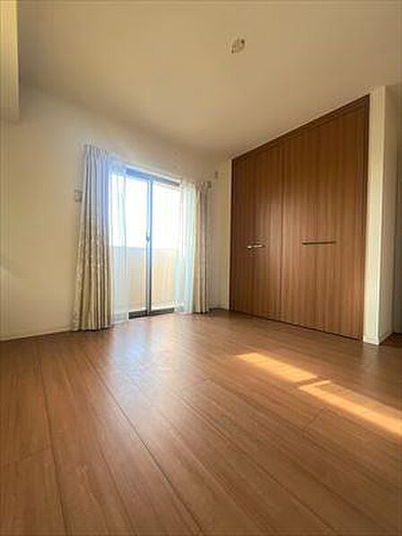 洋室7.4帖
