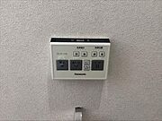 3階　トイレ温水洗浄便座リモコン