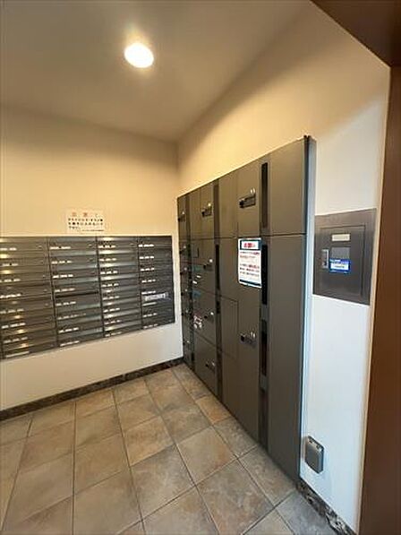 宅配ボックス