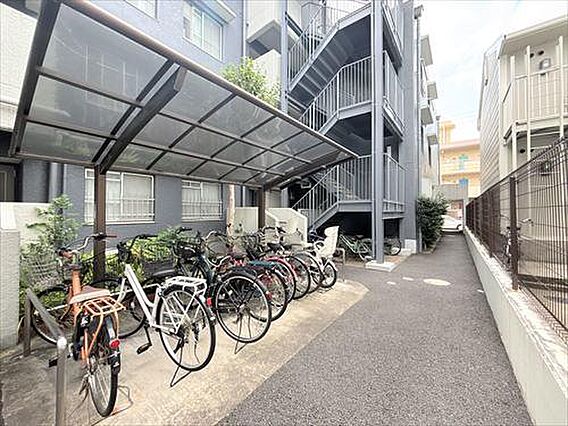 駐輪場