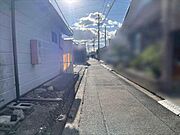 前面道路（2025年11月撮影）