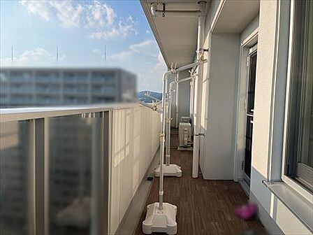 西側バルコニー