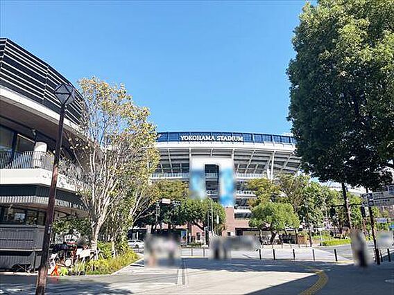 横浜スタジアム...