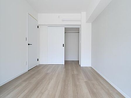 洋室 約6.7帖