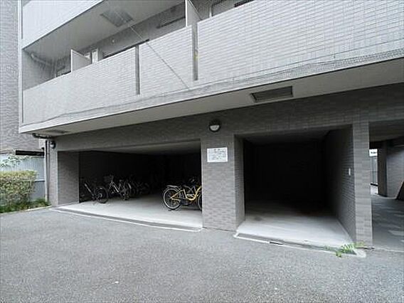 駐輪場
