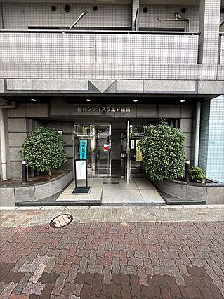 建物入り口