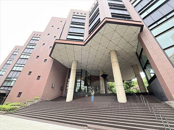 横浜市中央図書...