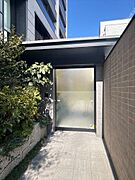 駐輪場出入口 （2026年2月撮影）