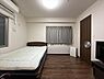 その他：西側洋室　約6.5帖
